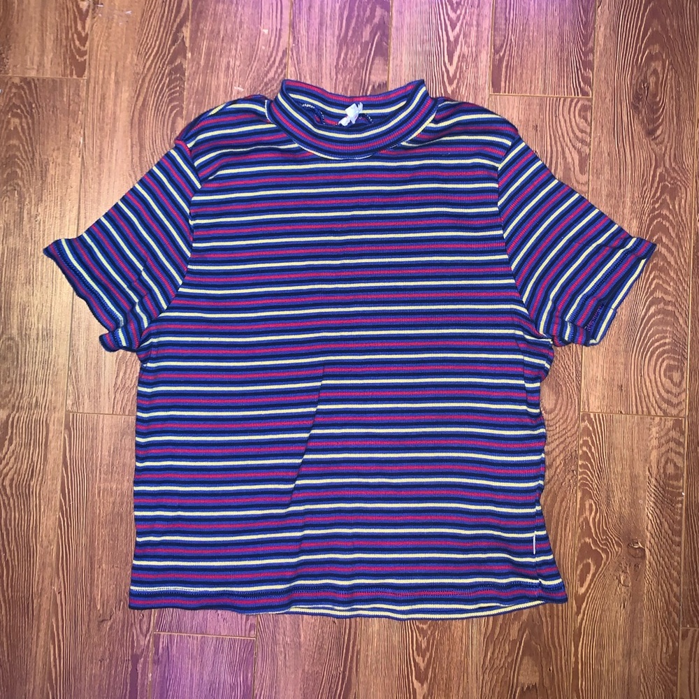 🦋3 for $20🦋 Levi’s Striped T-Shirt- L